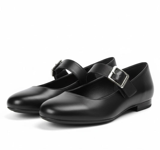 Women’s Shoes with Buckle Strap and Flat Sole